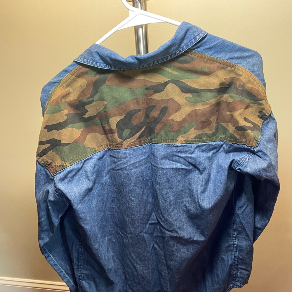 Cami Detailed Button Down